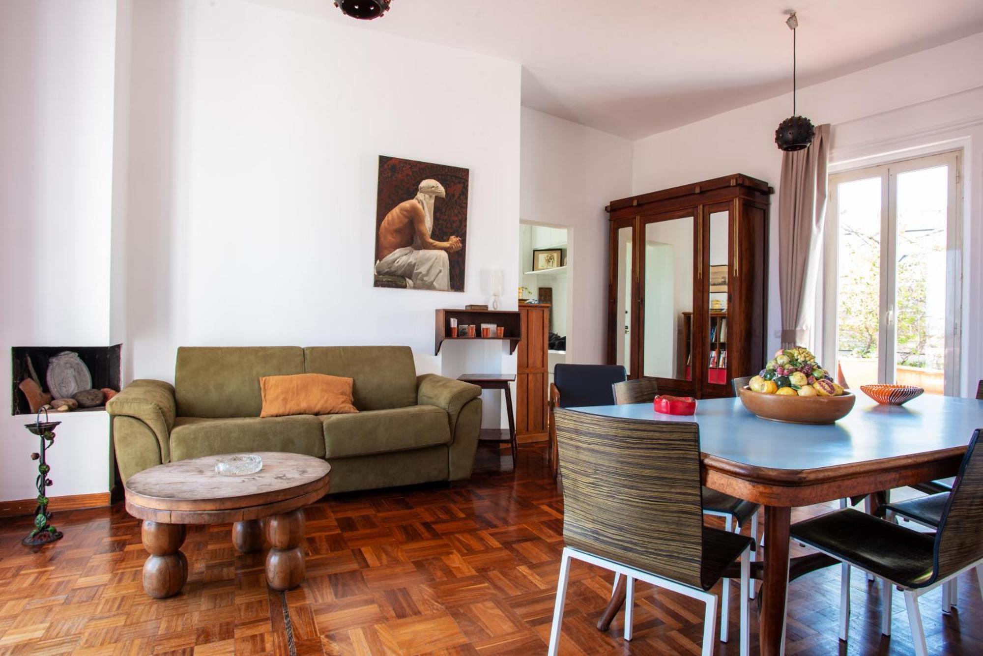 Penthouse Terrazza Vesuvio * Naples