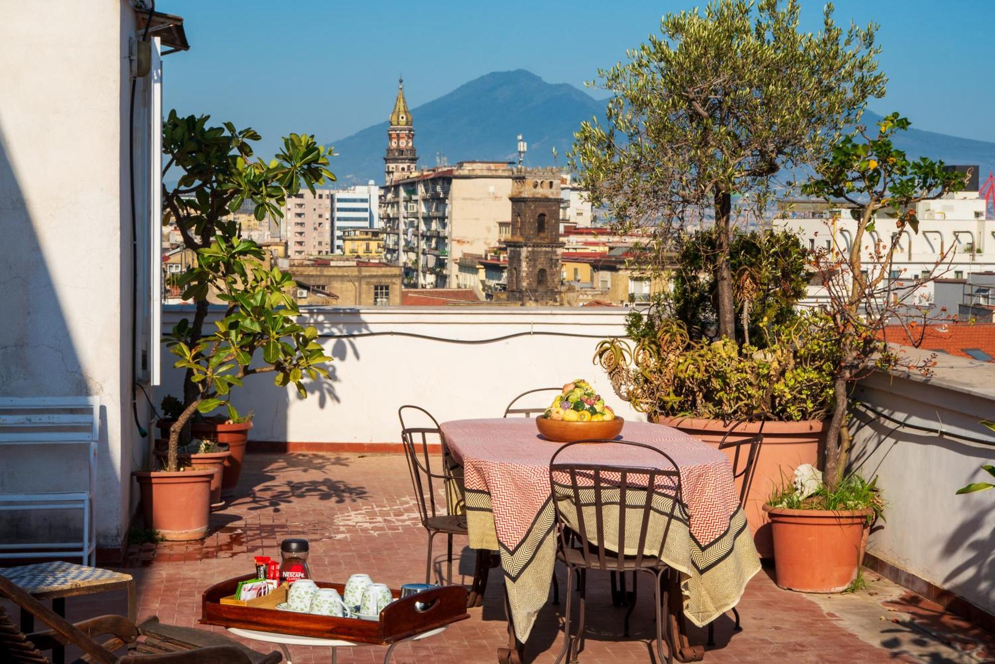 Penthouse Terrazza Vesuvio * Naples